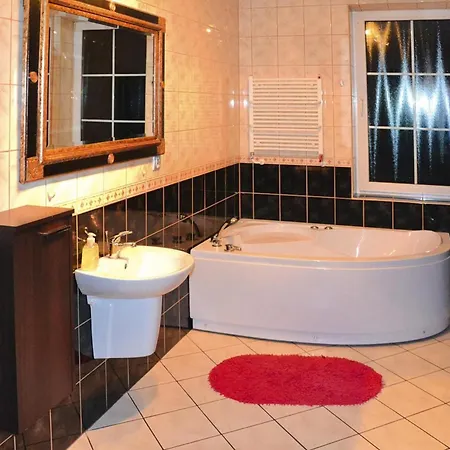With Garden, Cleaning Included *
