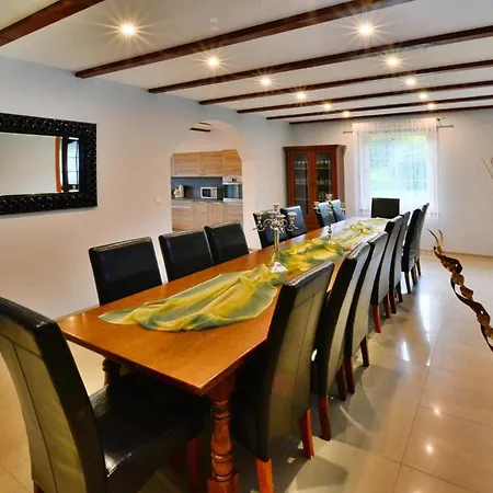 Villa With Garden, Cleaning Included