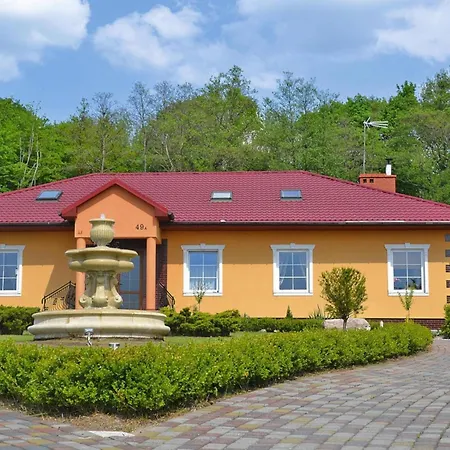 With Garden, Cleaning Included * Paproty
